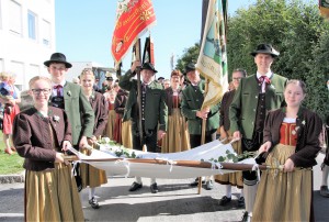 90-jähriges Gründungsfest mit Fahnenweihe